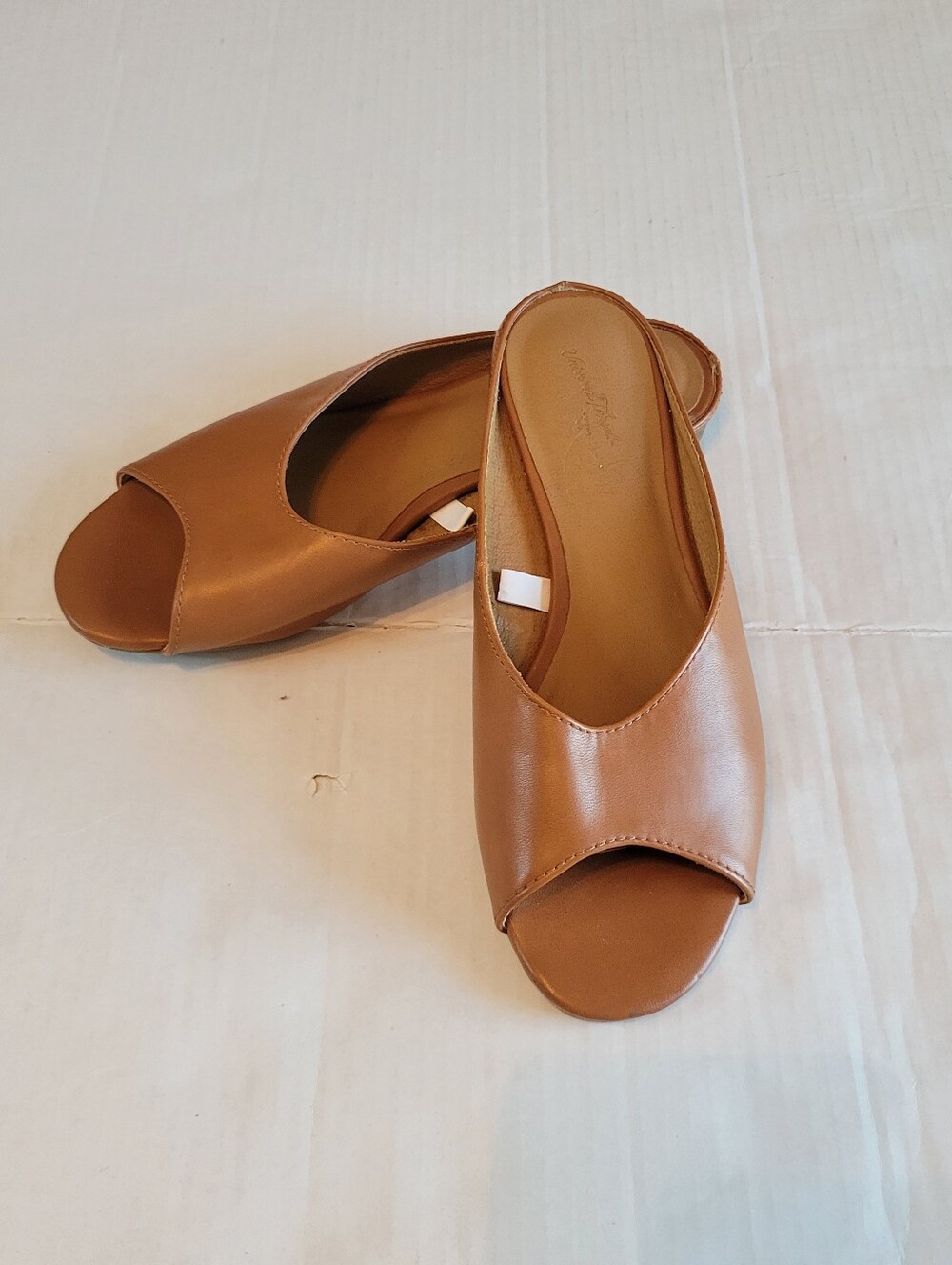 Universal Threads Gaby Tan Open-Toe Faux Leather Slide Sandals Ladies Size 7